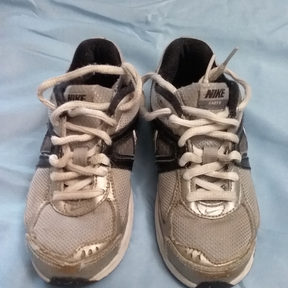 Nike Dart running shoes